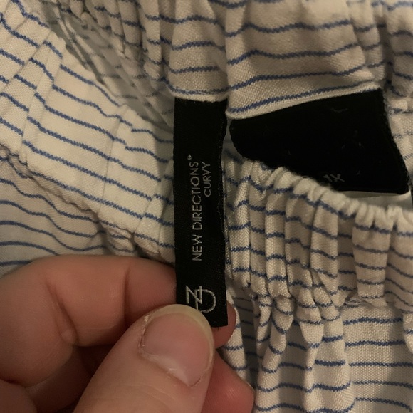 New Directions Curvy Blouse 1X - Picture 4 of 5